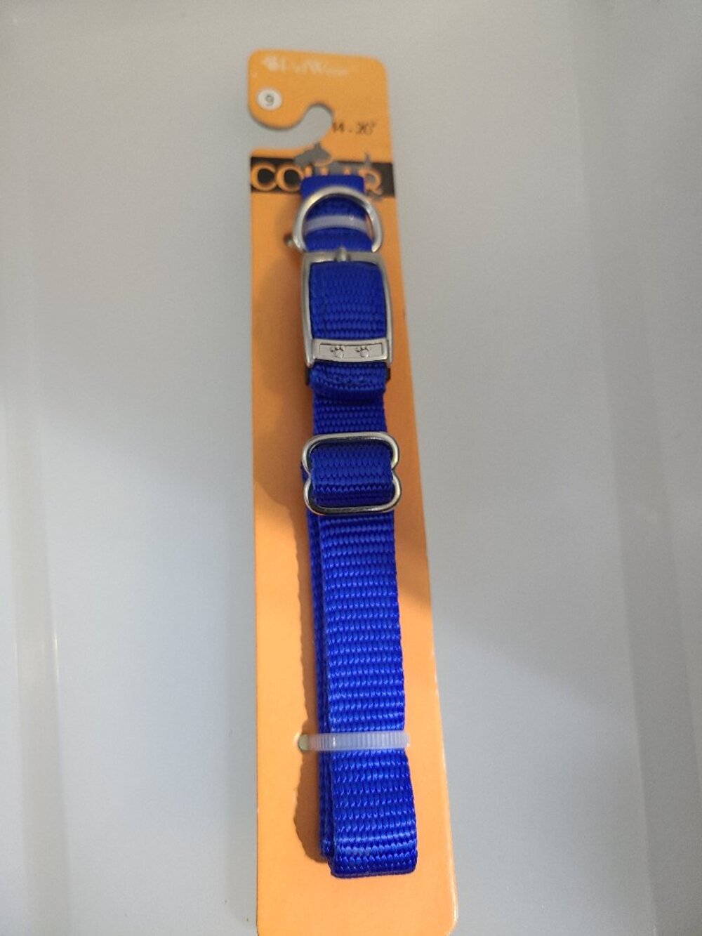 PET WEAR MEDIUM DOG COLLAR SOLID BLUE- 5/8'' X 14-20 '' NECK SIZE -NWT